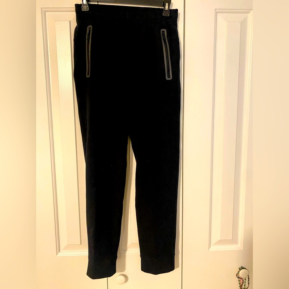 Old Navy Active Dynamic Fleece Jogger for Boys